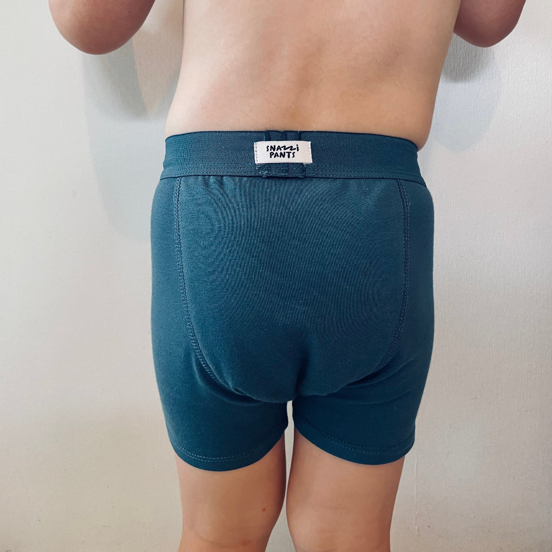 Child wearing Snazzi Pants Nights Trainers - Midnight