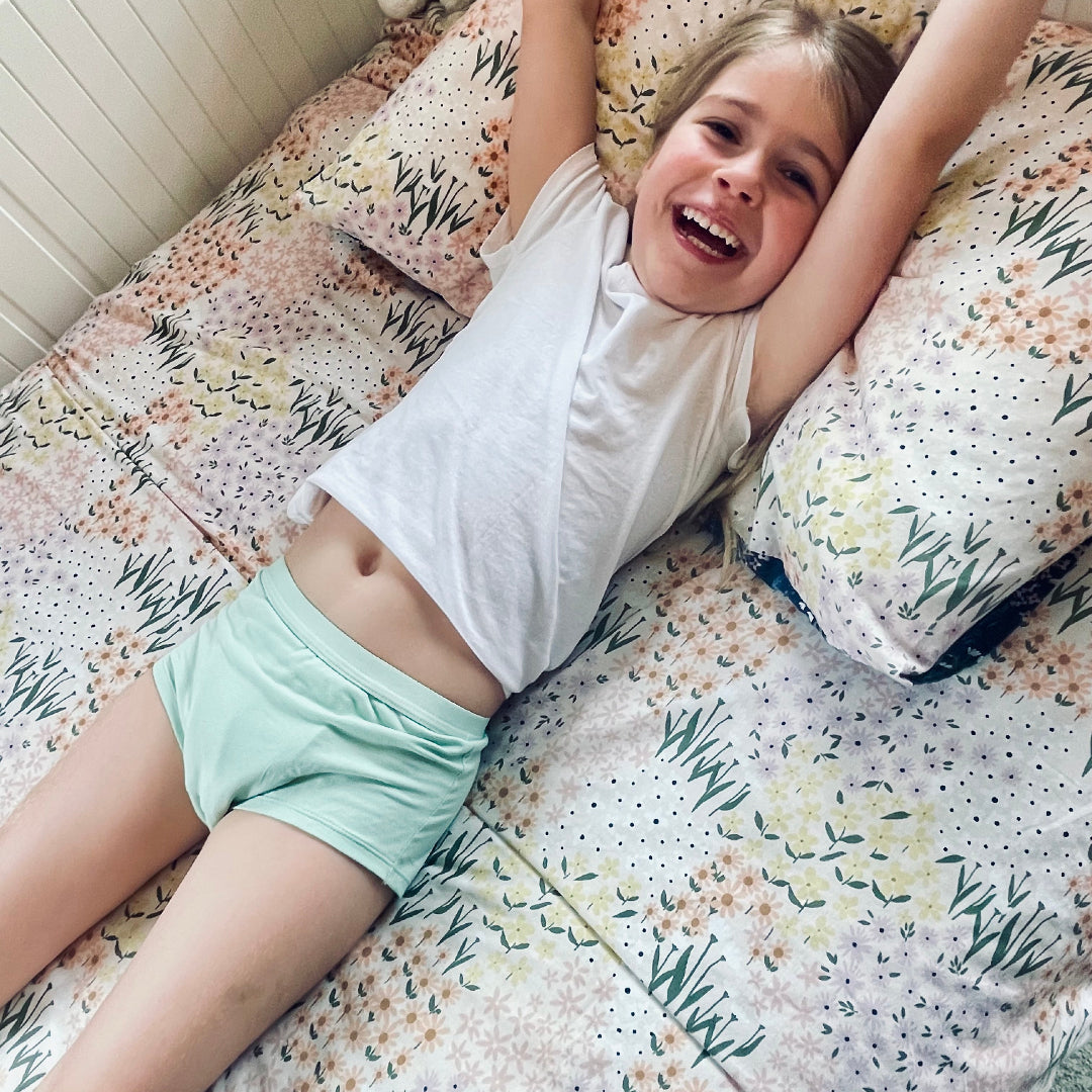 Child wearing Snazzi Pants Nights Trainers - Moss Boss