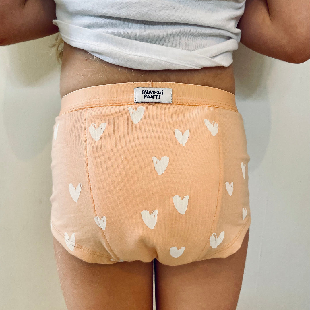 Child wearing Snazzi Pants Nights Trainers - Sweet Hearts