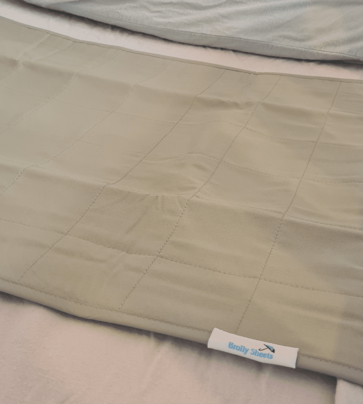 Cot Pad with Wings - Brolly Sheets AU